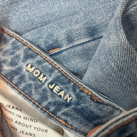 American Eagle Mom Jeans - Picture 4 of 7